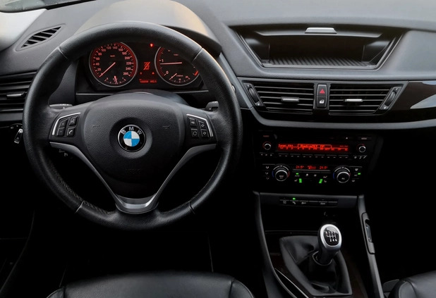 BMW X1 cena 39900 przebieg: 189000, rok produkcji 2013 z Okonek małe 137